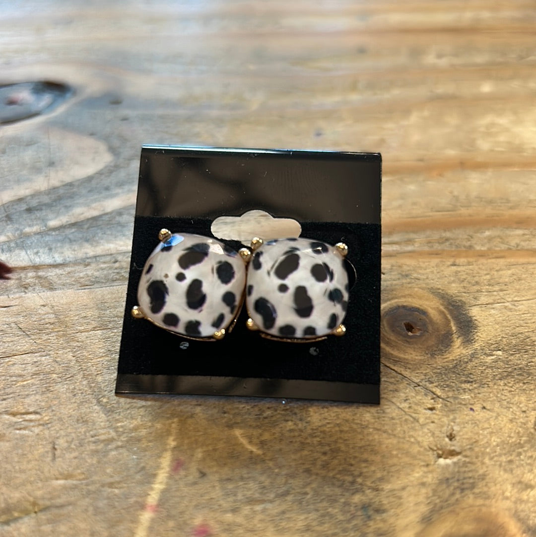 Large Square Stud ER