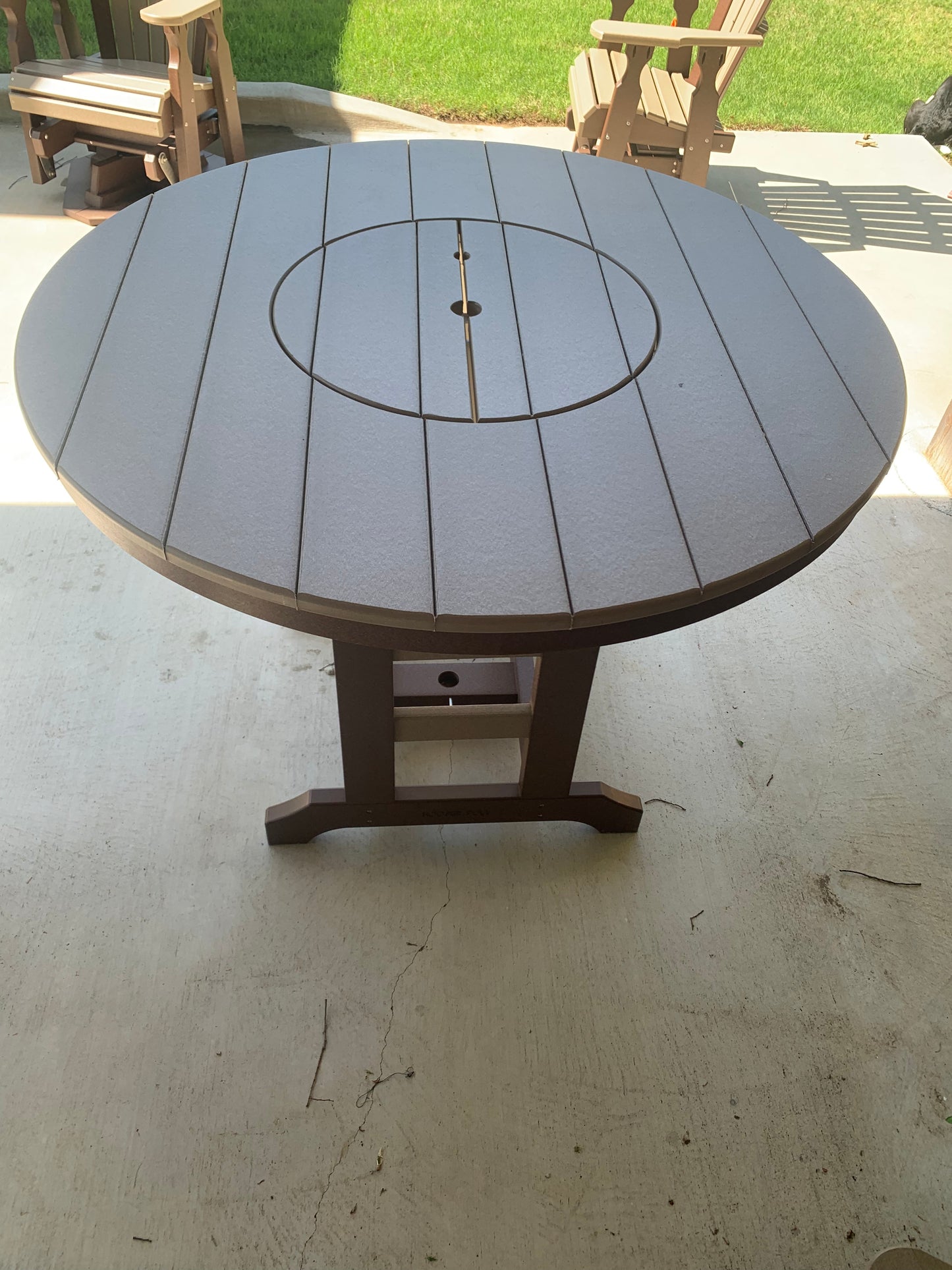 48” Round Table w/ Bowl