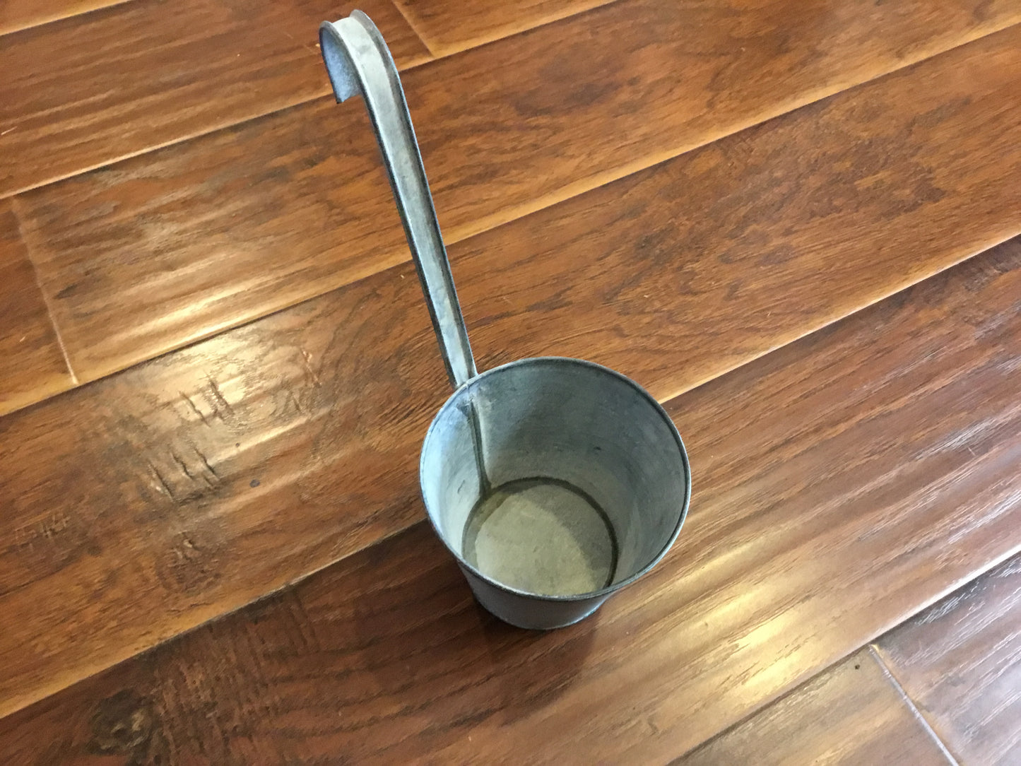 Medium Hanging Laddle Bucket