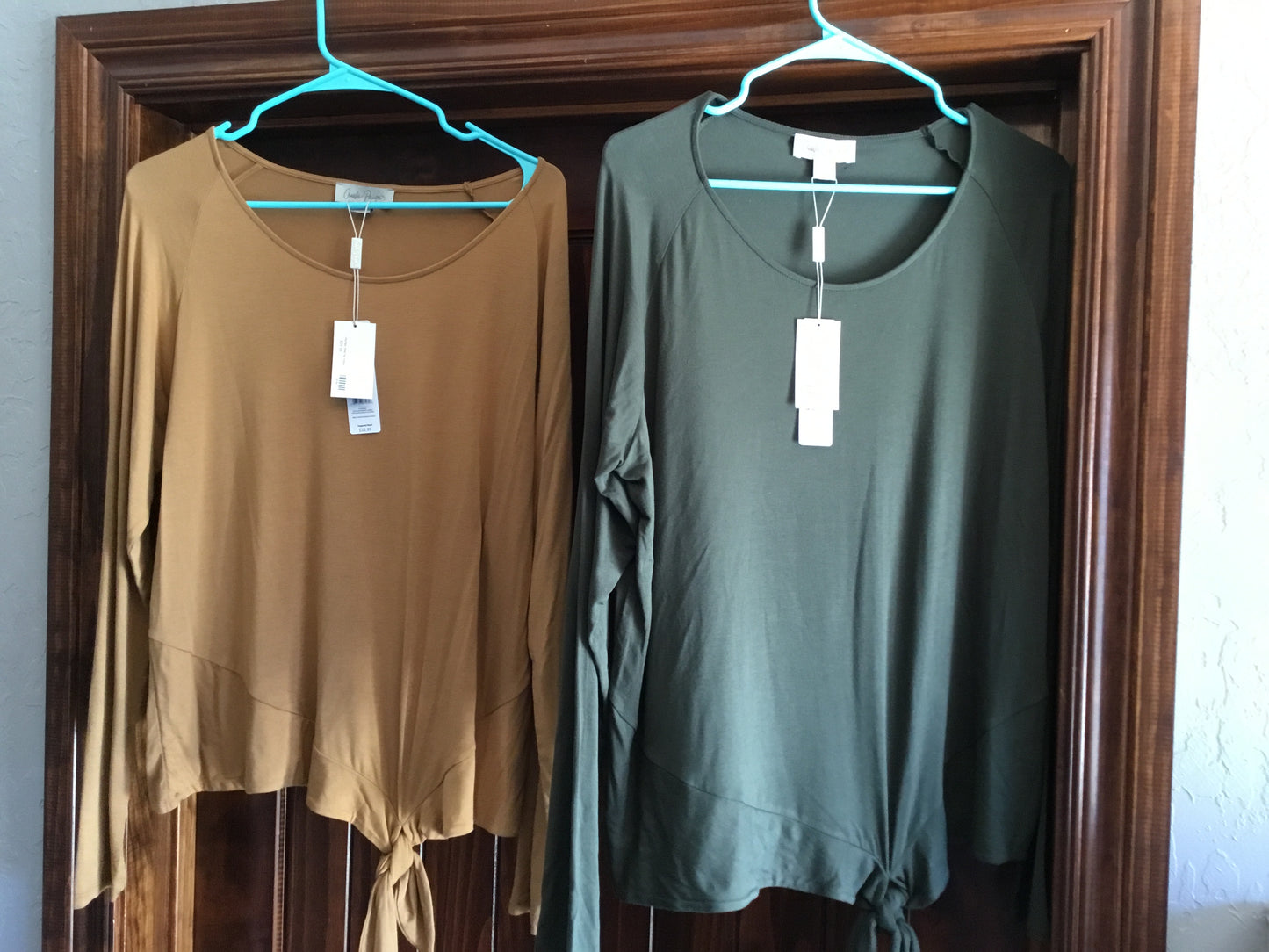 Long Sleeve W/ Bottom Tie