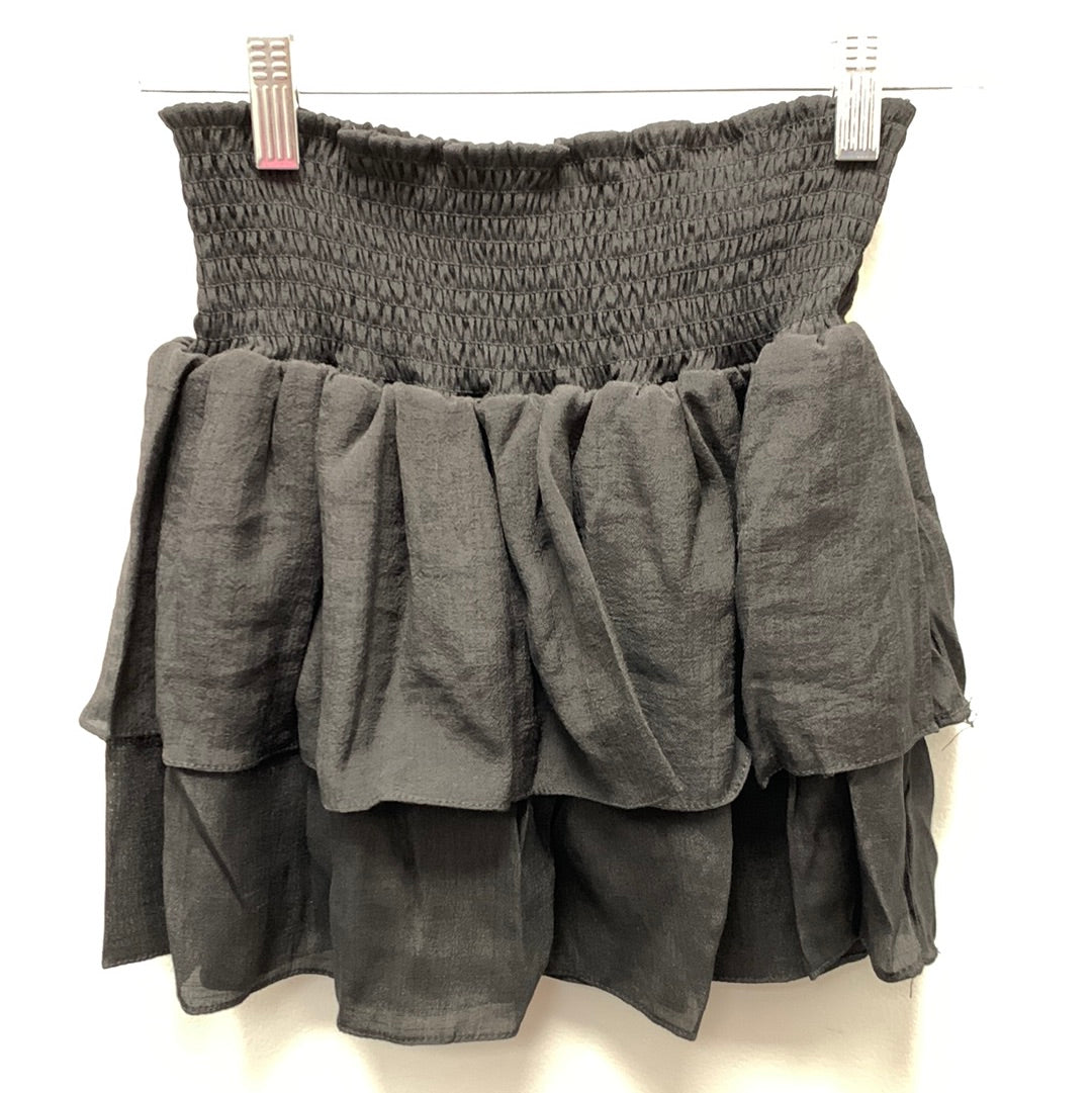 Comfyluxe Solid Ruffled Tiered Mini Skirt