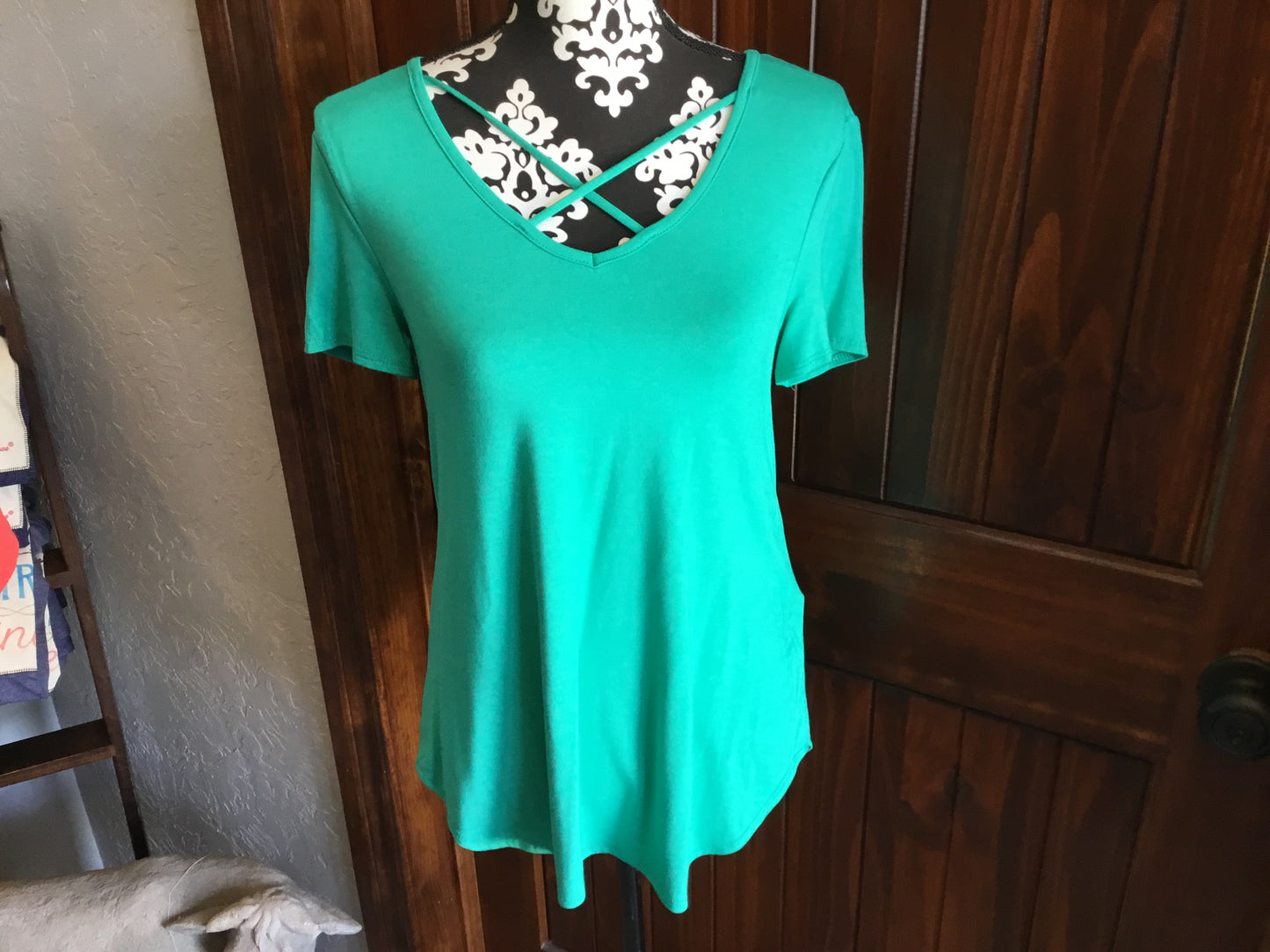 Lime N’ Chili Crisscross Short-sleeve Shirts