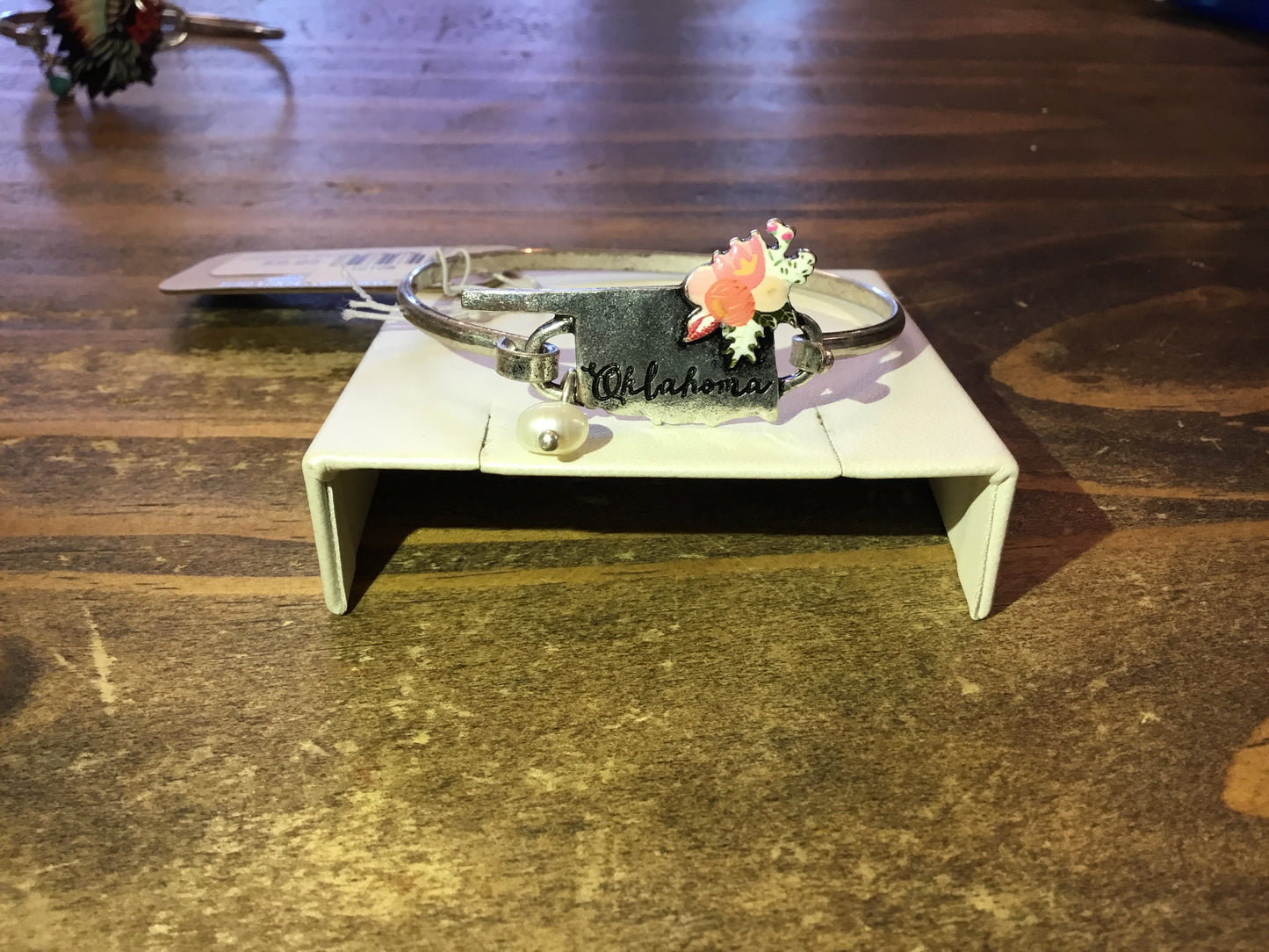 Asstd. Metal Clasp Bangle