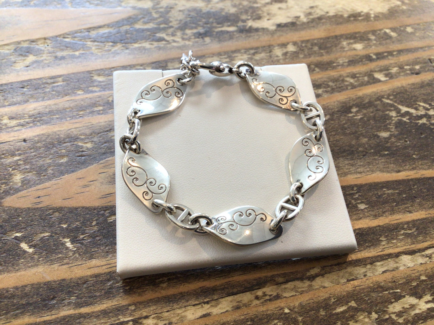 SIL Twirl Bracelet