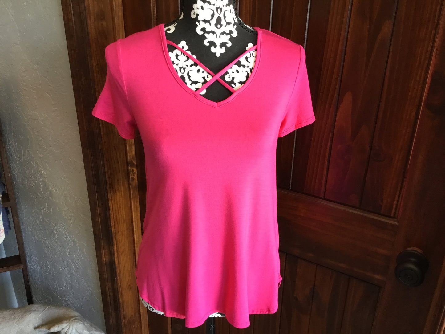 Lime N’ Chili Crisscross Short-sleeve Shirts