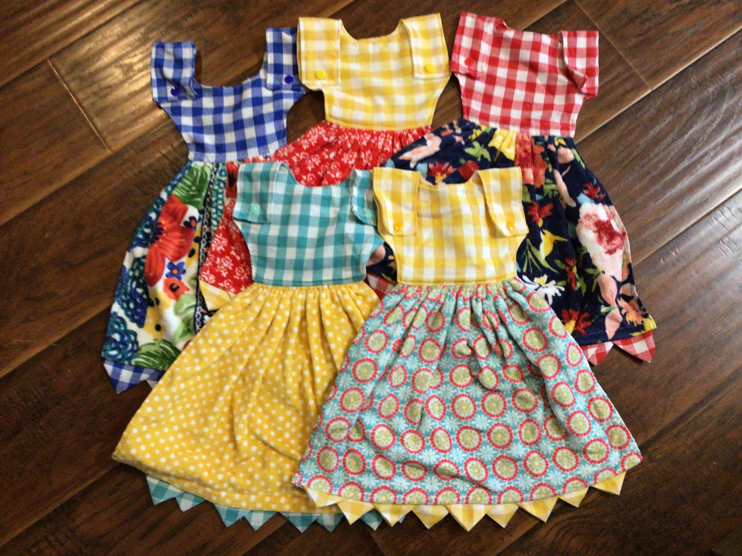 PW Dress Top Towels w/ Prairie Points