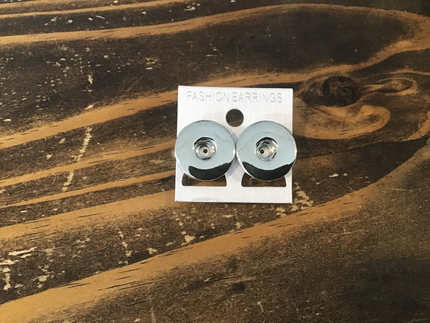 Pearl Snaps Stud Earrings