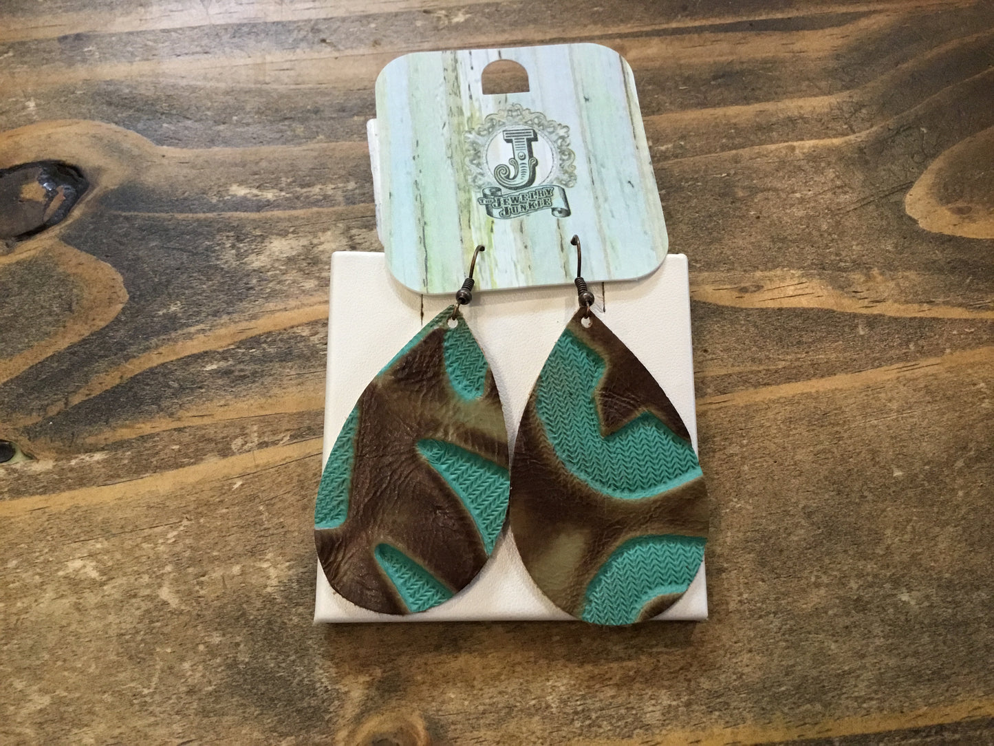 Jewelry Junkie Large Turquoise Leather Teardrop