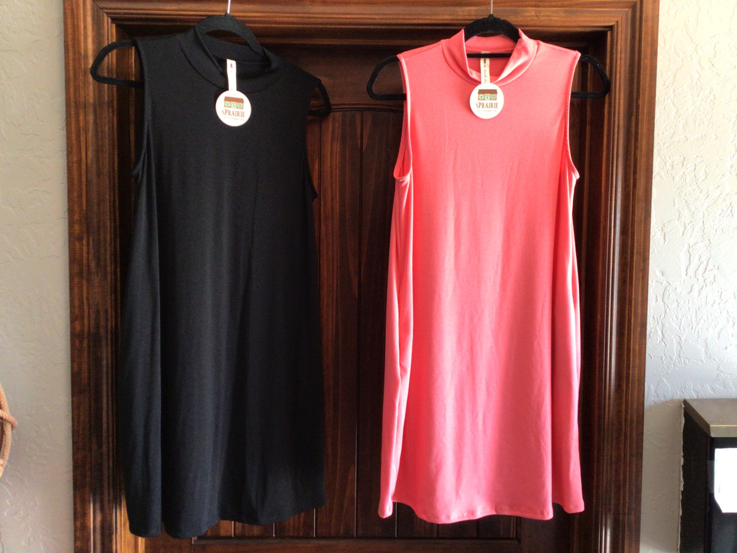 Sleeveless Dress w/ Pockets