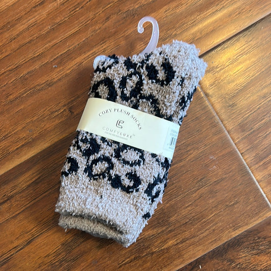 ComfyLuxe Leopard Mini-Crew Socks