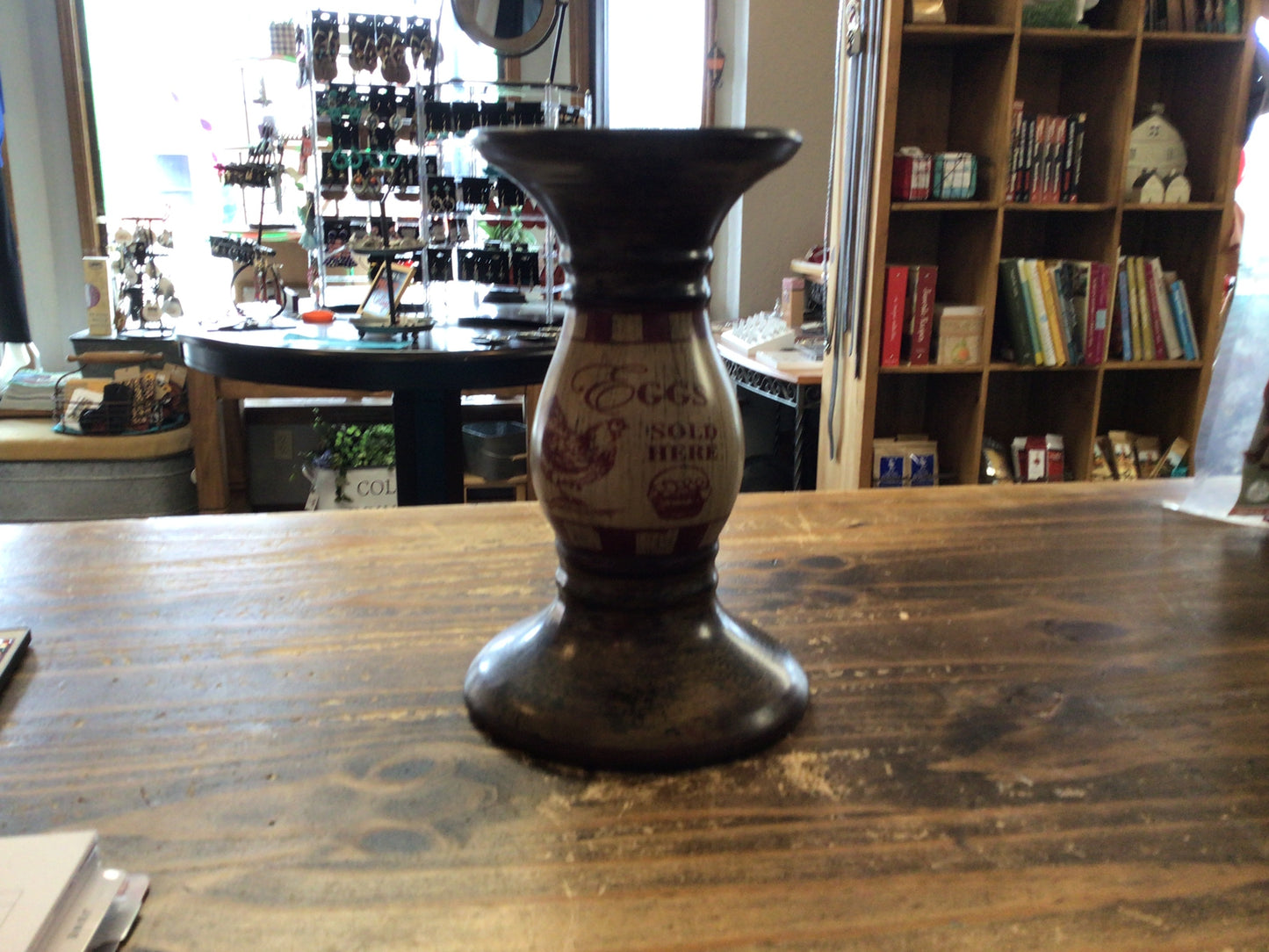 Eggs sold here candle holder