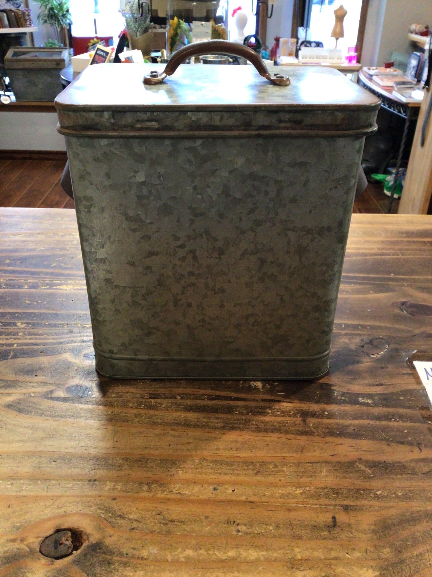 Galvanized Medium Canister W Handles