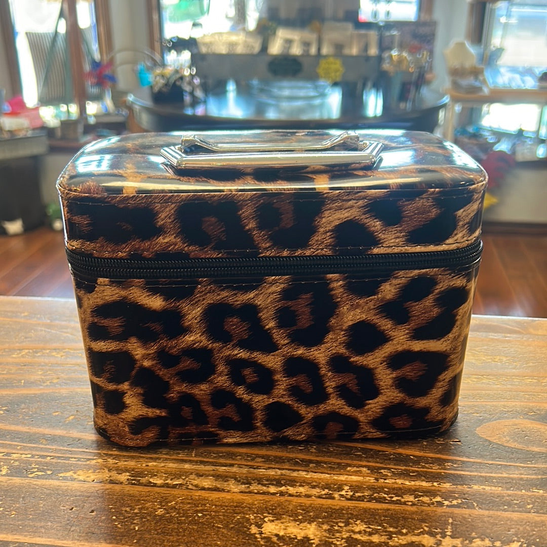 Leopard Make-Up Case
