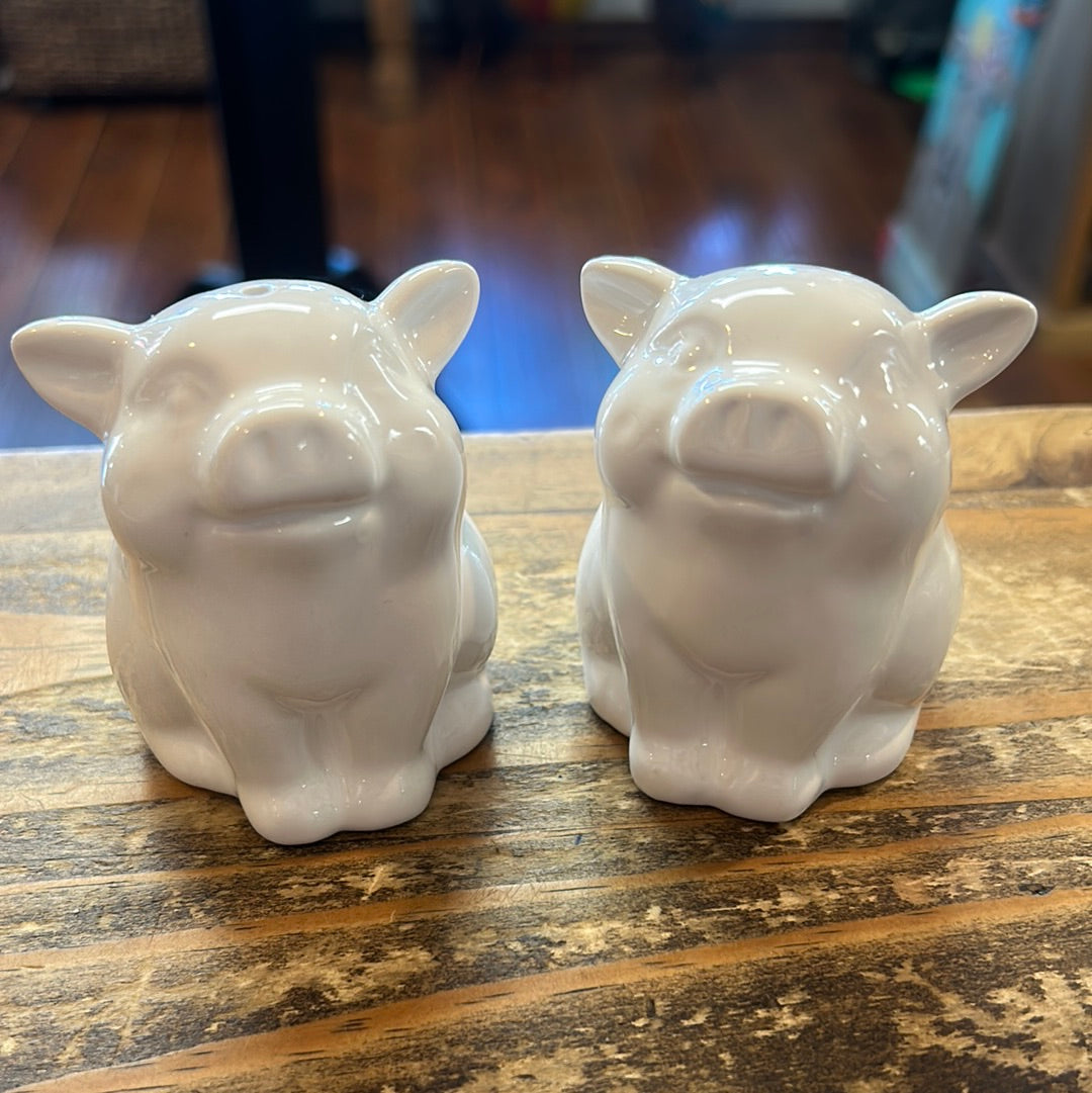 Piglet Salt & Pepper Shakers