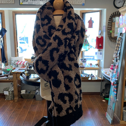 Comfyluxe Leopard Oblong Scarf