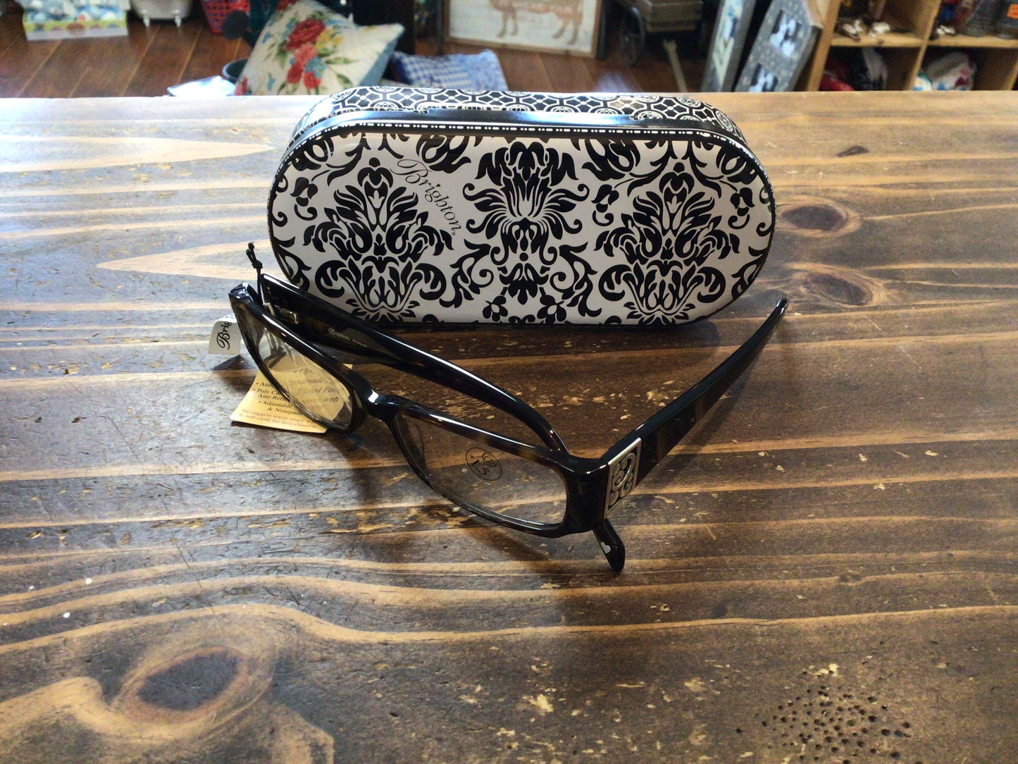 Contempo Reader Tortoise
