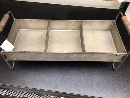 Divided Tray With Stand