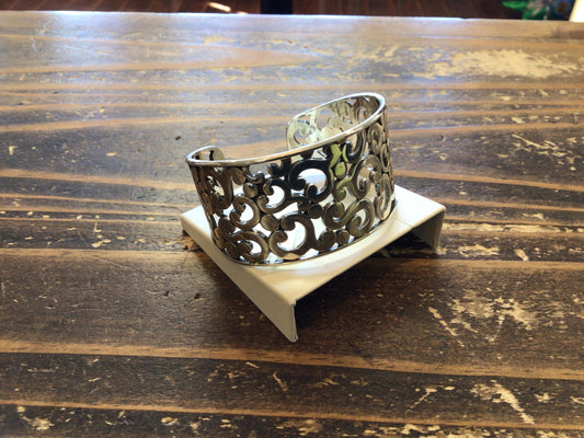 Contempo Wide Cuff