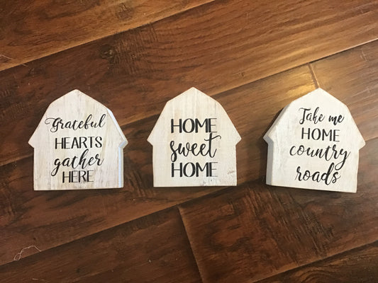 Assorted Wood Home Table Sign