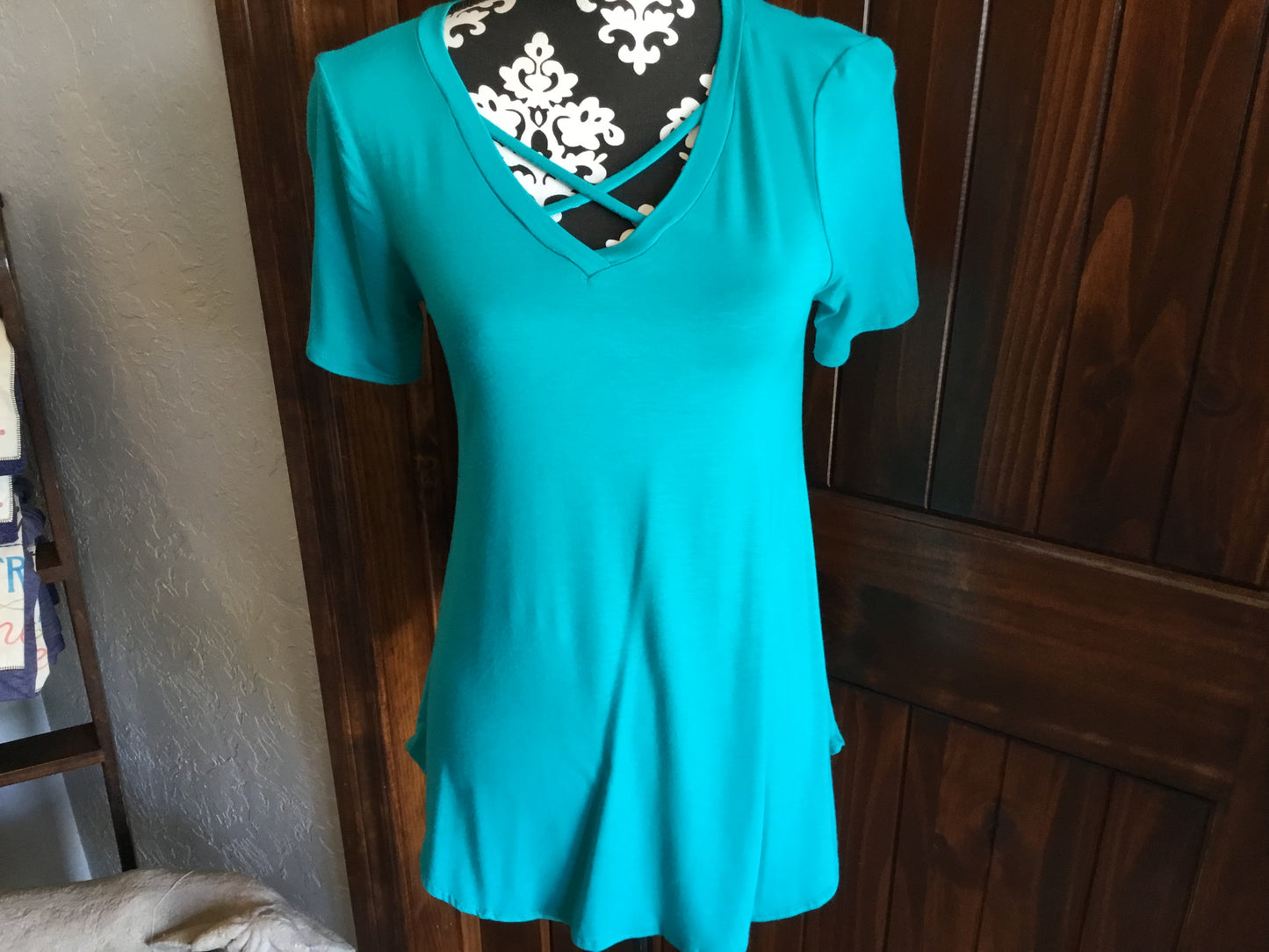 Lime N’ Chili Crisscross Short-sleeve Shirts