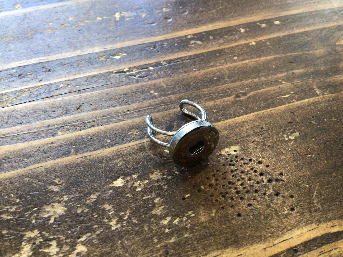 Snap Jewel Prong Ring