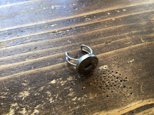 Snap Jewel Prong Ring
