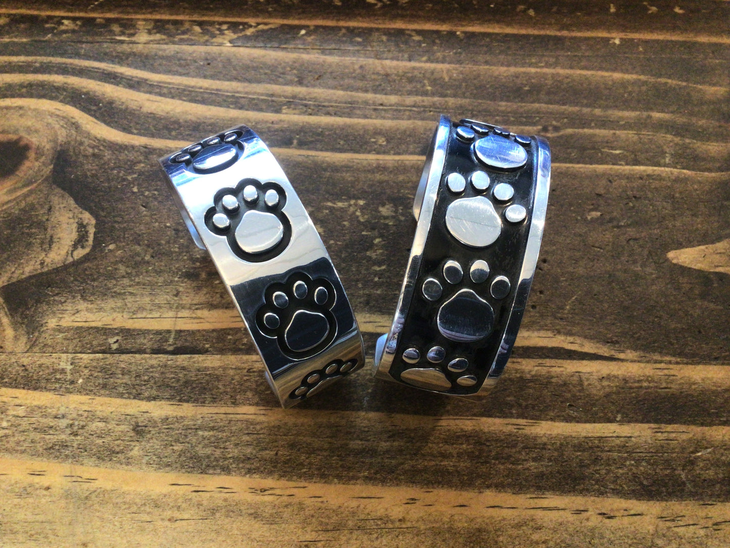 SS Huskie Paw Cuff
