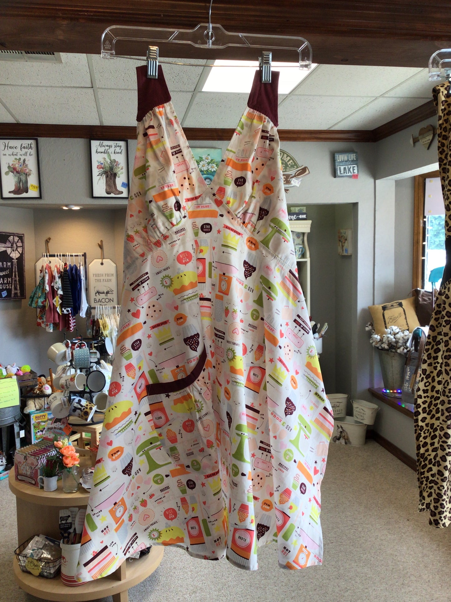 Adult Assorted Aprons