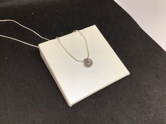 Twinkle Round Petite Necklace
