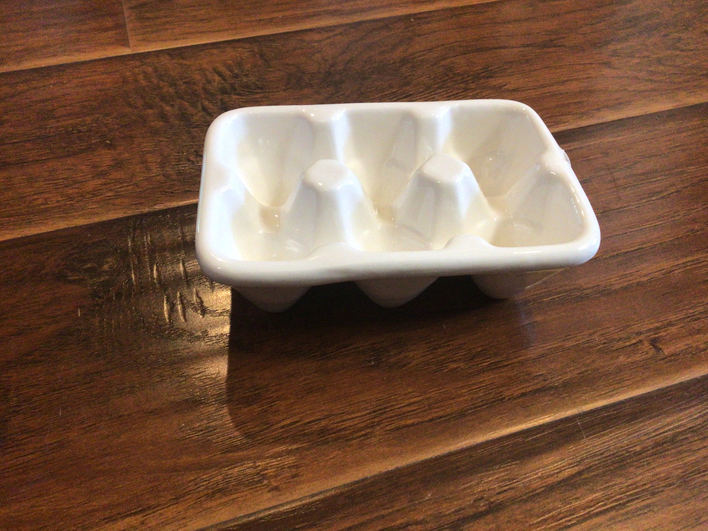 6 Egg Ceramic Holder